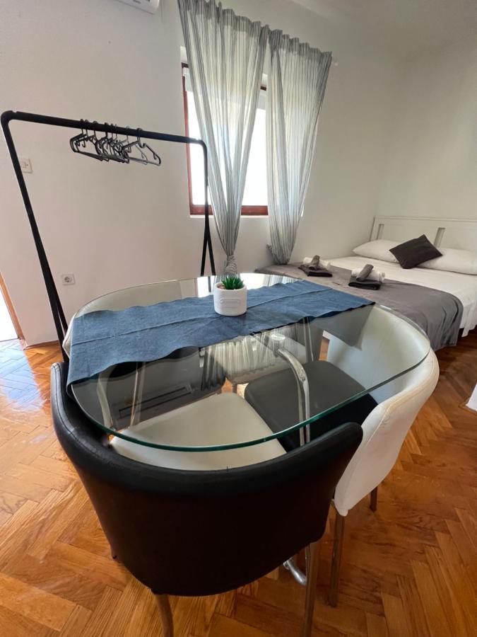 Apartments Antolkovic Ugljan Dış mekan fotoğraf