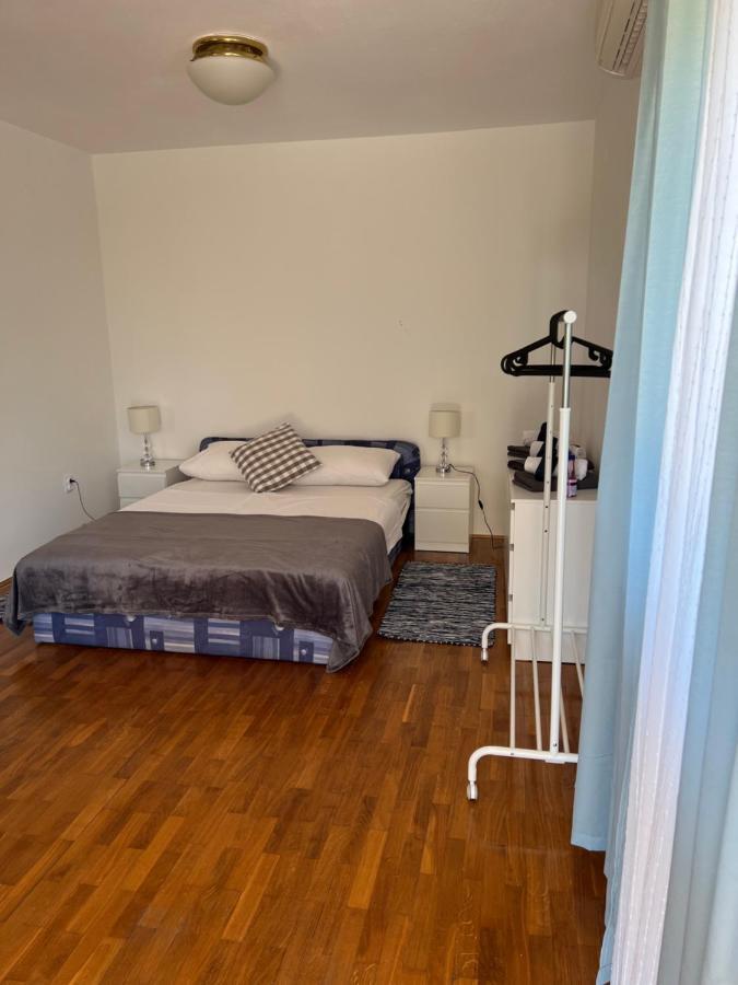 Apartments Antolkovic Ugljan Dış mekan fotoğraf