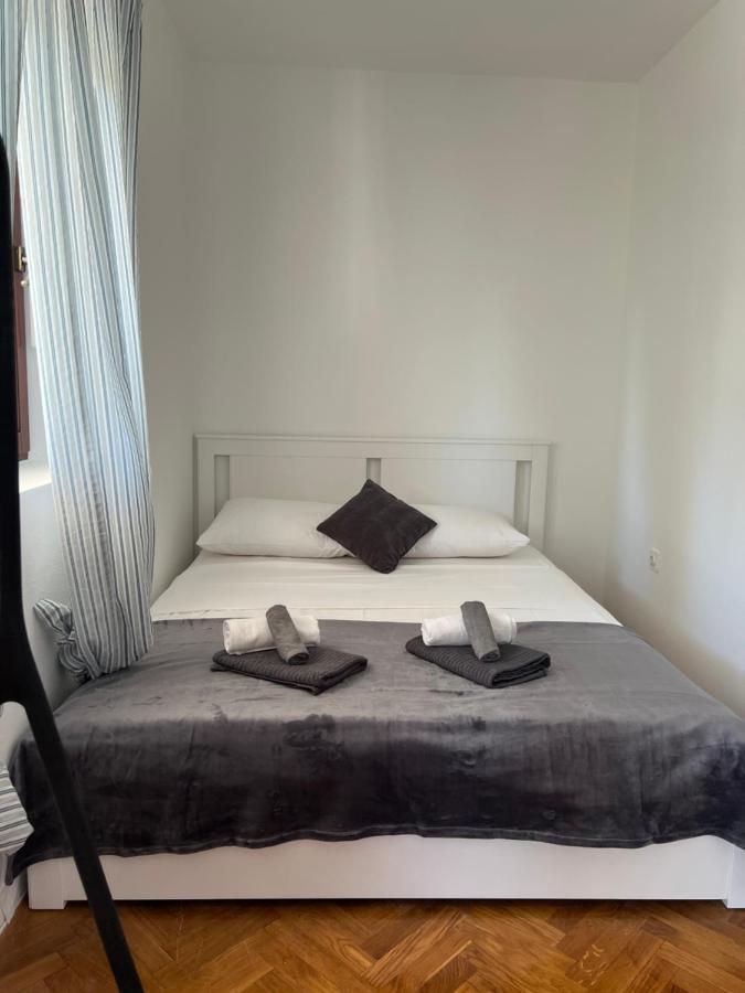 Apartments Antolkovic Ugljan Dış mekan fotoğraf