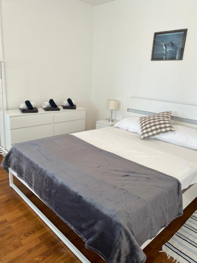 Apartments Antolkovic Ugljan Dış mekan fotoğraf