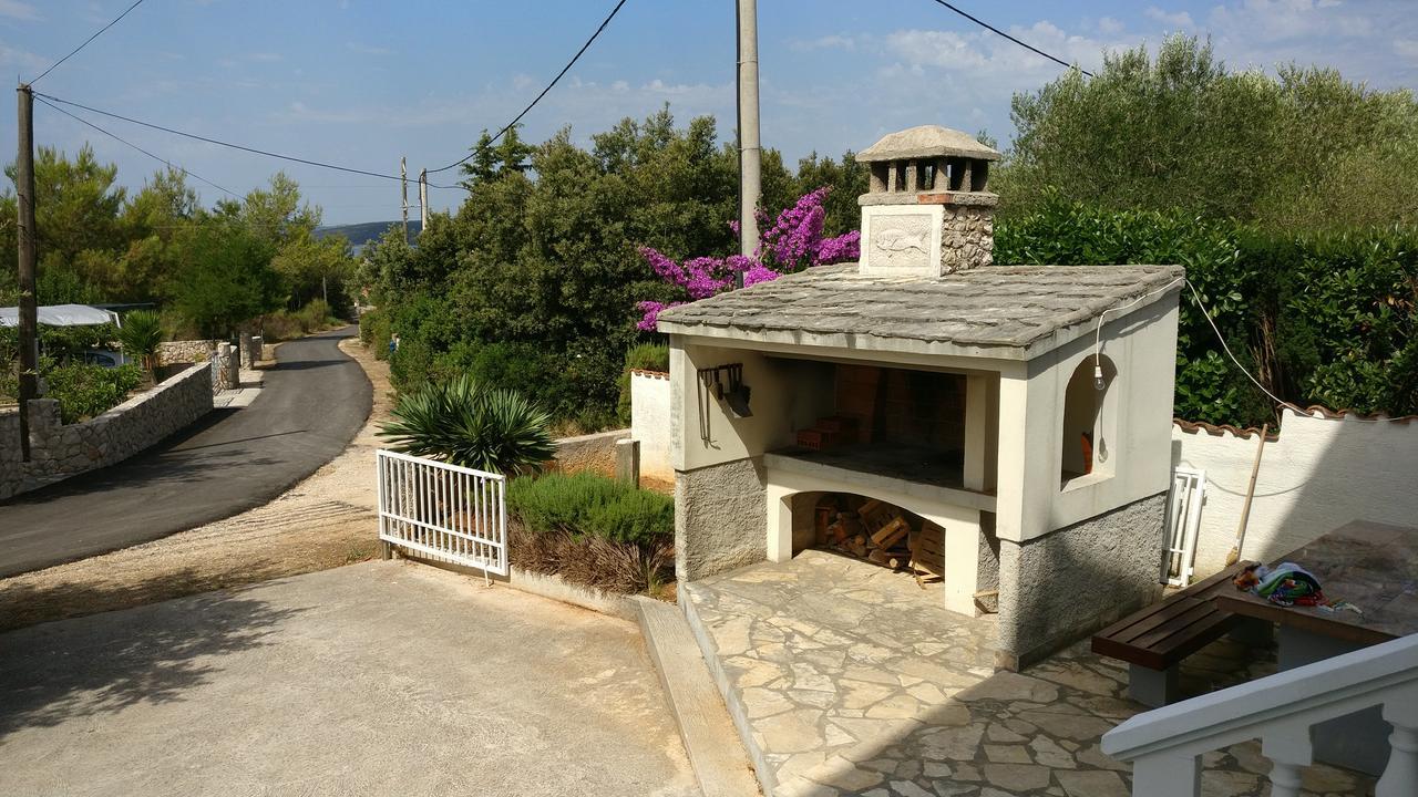 Apartments Antolkovic Ugljan Dış mekan fotoğraf