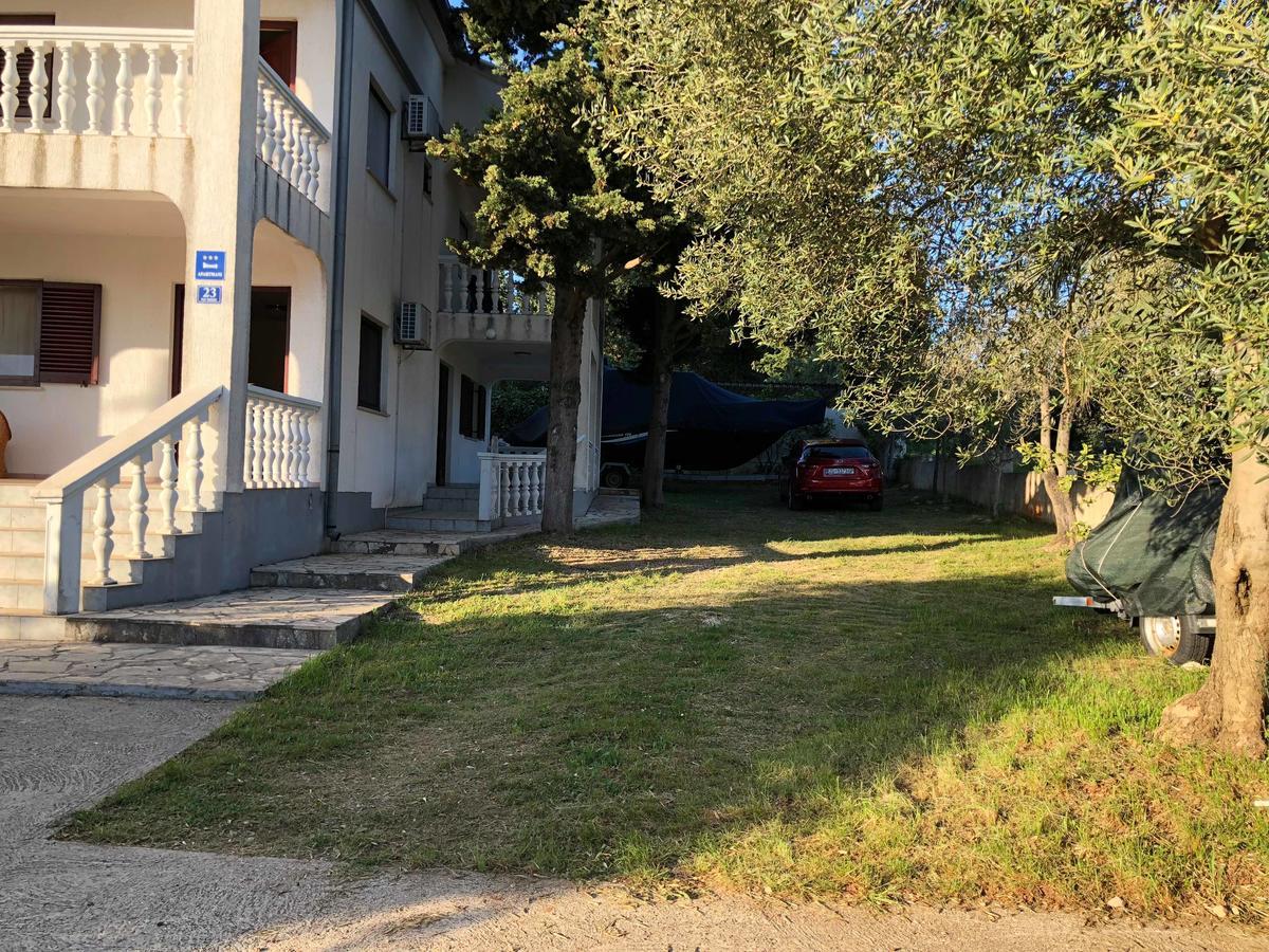 Apartments Antolkovic Ugljan Dış mekan fotoğraf