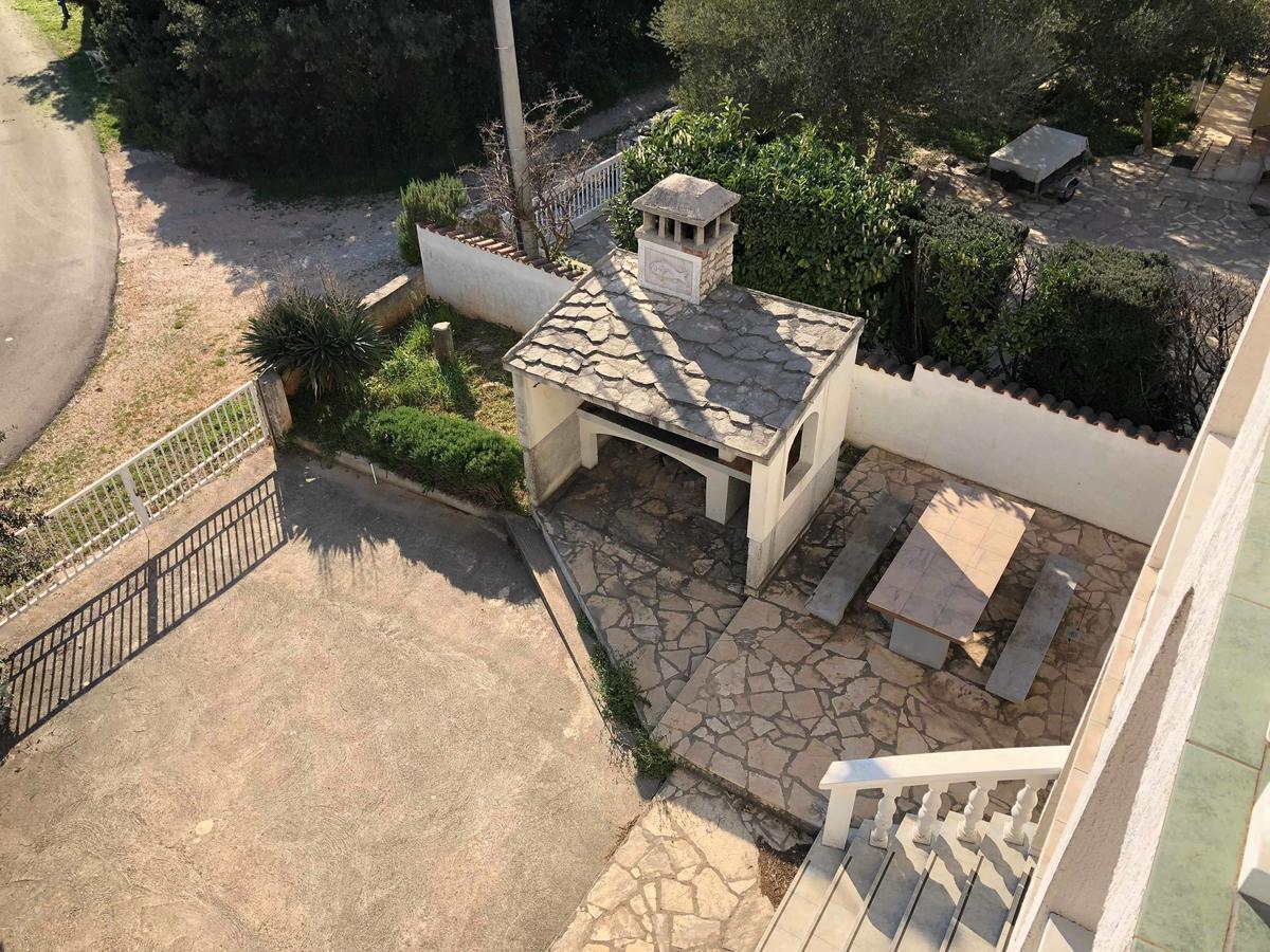 Apartments Antolkovic Ugljan Dış mekan fotoğraf